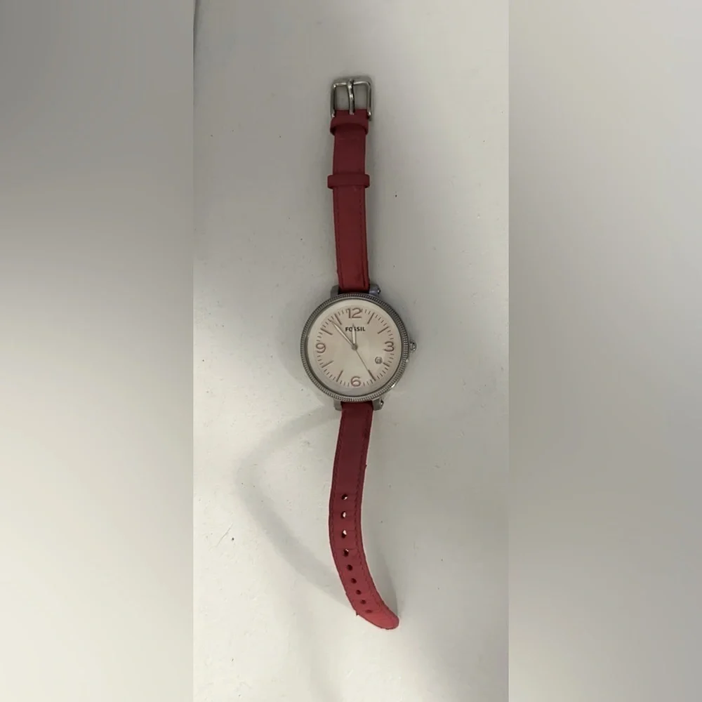 Fossil Brand Hot Pink Watch Adjustable Leather Strap Silver Watch Face Round - Picture 1 of 6